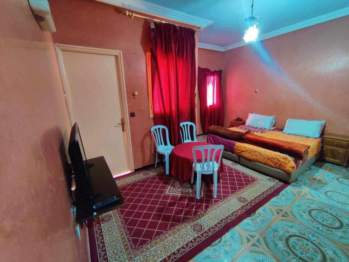 Hotel Cafe Restaurant Assaka Тизнит Екстериор снимка