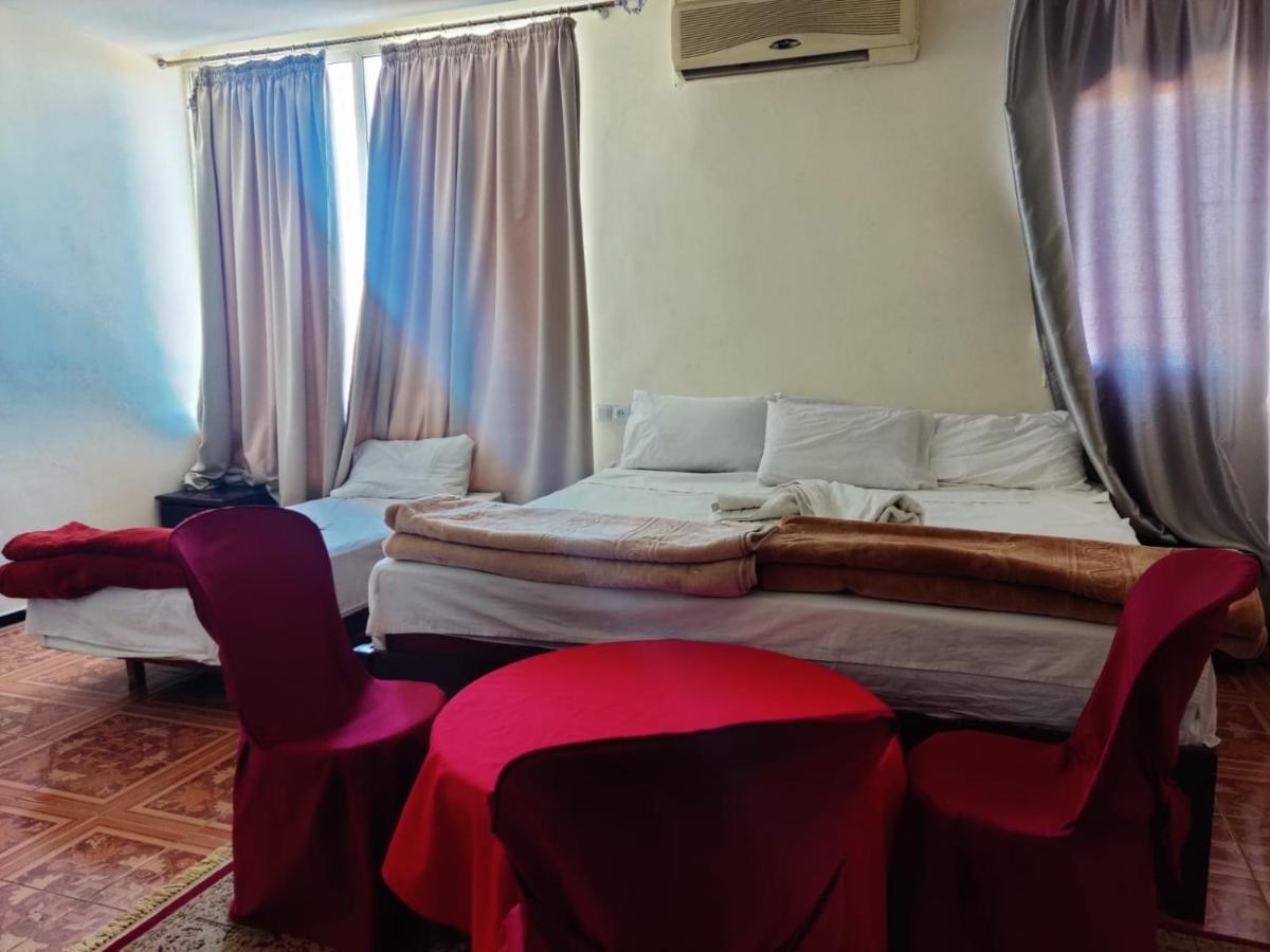 Hotel Cafe Restaurant Assaka Тизнит Екстериор снимка