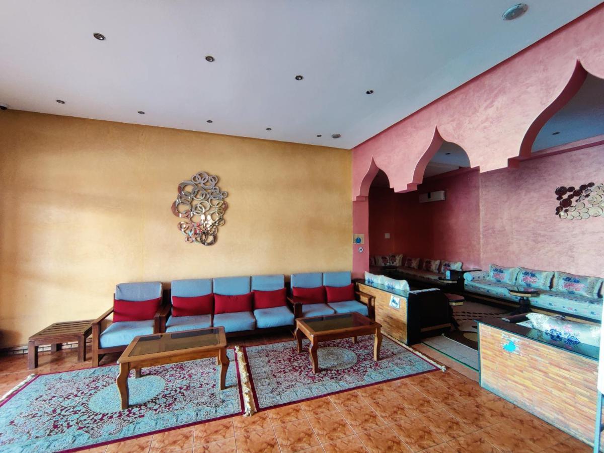 Hotel Cafe Restaurant Assaka Тизнит Екстериор снимка
